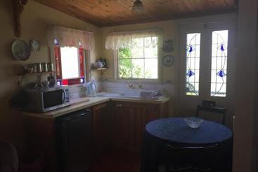 צימר Braeside Garden Cottages