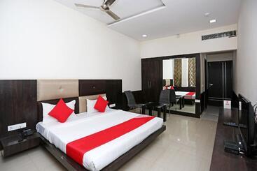 בית מלון כפרי Oyo Townhouse 918 Mehak Garden