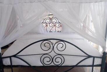 ホテル Odelia Gardens