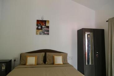 Pensiune Hill Top Goa Lodge