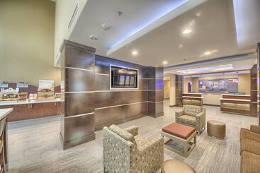 Отель Holiday Inn Express & Suites Carrizo Springs By Ihg