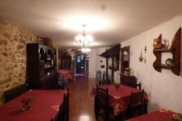 ペンション La Posada De Pedrazales