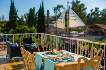 מלון דירות Sisyphos