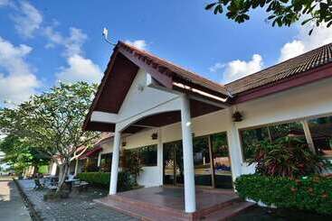 Hotel Alongkot Beach Resort Khanom