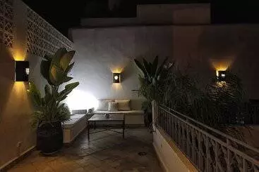 هتل Riad Dar Zen