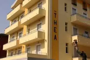 هتل Thea