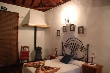 Casas Rurales Los Marantes