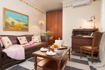 Enavlion Hotel Batagianni