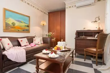 Enavlion Hotel Batagianni