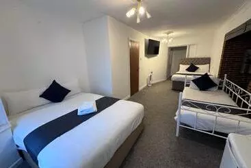 ペンション All Seasons Gatwick Guest House & Parking