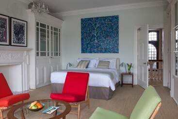 Kır Evi River Arts Club