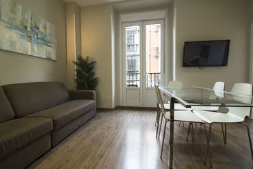 アパートメント Suites You Nickel