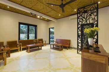 هتل Green Grass Land Villa