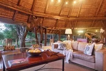 Hotel Itaga Luxury Private Game Lodge