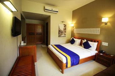 Hotel Oyo Premium Gondal Road Nh27