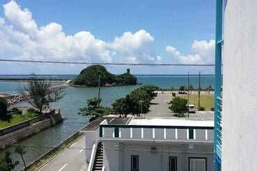 بنسيون Minshuku Kumejima Bekkan