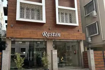 Hotel The Aster Enclave