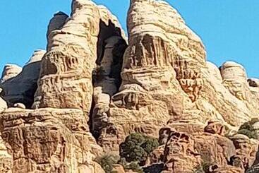 هاستل Dana Historic Village