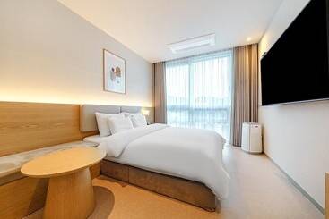 Wonju Brown Dot Hotel Corporate City