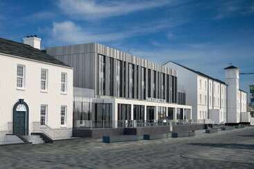 Отель The Ebrington