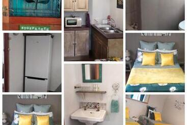 膳宿费 Uit En Tuis Guesthouse