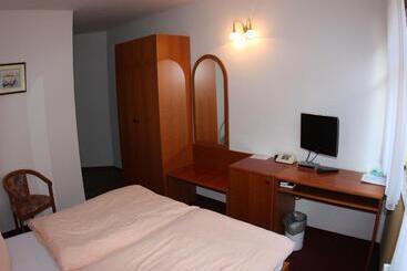 Eiscafe Pizzeria Hotel Rialto