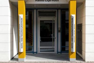 هتل Hanns Lilje Haus