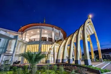 Hotel Nakaburi Sanctuary Resort&spa