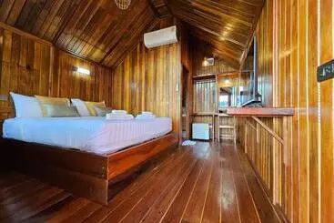 So View Phuket Resort