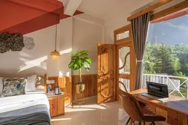 ユースホステル Zostel Kasol