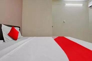 Hotel Oyo Flagship 81234 Velvet Rooms