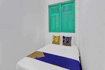 Hotel Spot On 92540 Karomah Kostel Syariah