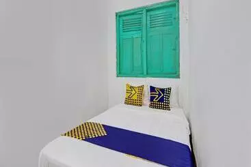 هتل Spot On 92540 Karomah Kostel Syariah