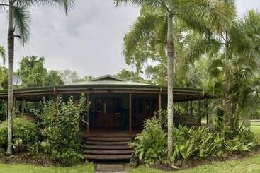 Bed and Breakfast Paperbark Retreat