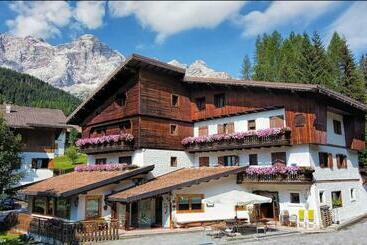 בית מלון כפרי Bosco Verde