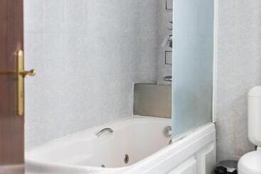 پانسیون Kirana House