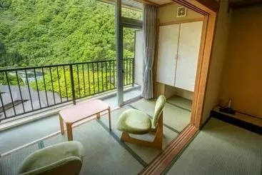 旅館 Shikisainoyado Marumine