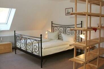 Hotel Appartementhaus Am Roten Platz