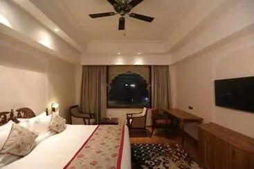 Hotelli Regenta Central City Vilas Palace Ambala