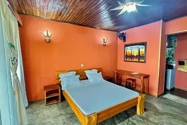 هتل Veronika Resort Nosy Komba