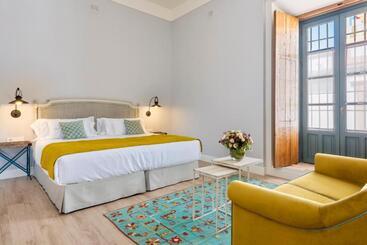 هتل آپارتمان Palacio Bucarelli