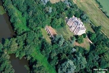 ベッドアンドブレックファースト Palais Briau