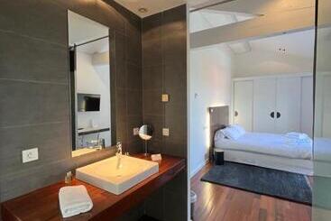 호텔 Villa Choriekin Lafitenia Resort