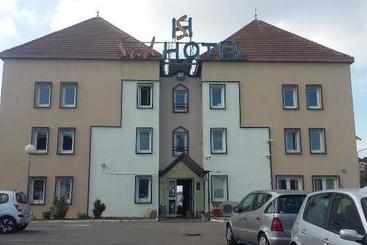 ホテル Marseille Sud