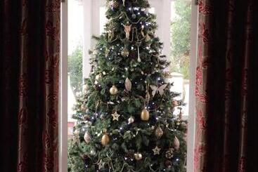 Hotel The Charterhouse