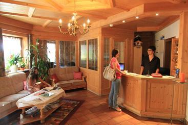 호텔 Albergo Gader