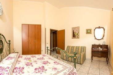 فندق Melagranadasardegna B&b