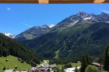 Отель Meublè Adler   Rooms & Mountain Apartments