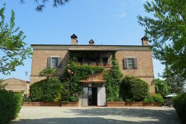 فندق Podere Le Manzinaie