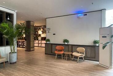 Hotel Hanting  Beijing Xizhimen New